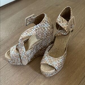 HERMES Metallic Woven Leather Wedge Sandals - size 37